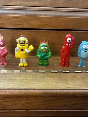 YO GABBA GABBA GANG 2013 Figures Jazwares Set Of 5 Brobee Muno Toodee Plex Foofa